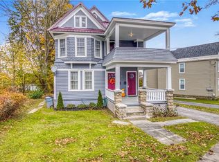 24 Paris Rd #2, New Hartford, NY 13413