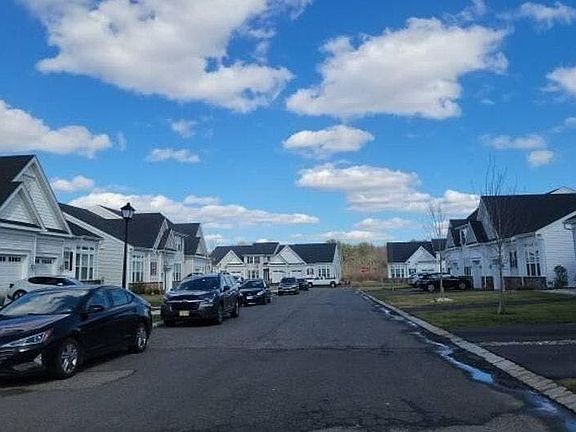 5th image of 14 Gulfstream Rd