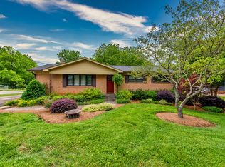 3417 Joseph Dr, Matthews, NC 28105