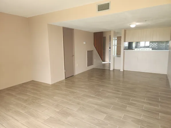 1836 N Crystal Lake Dr APT 37, Lakeland, FL 33801