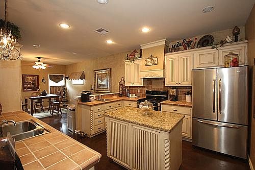 3rd image of 7256 N 200th East Ave
