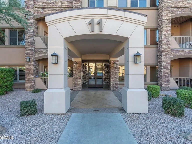 5450 E Deer Valley Dr #4198 — Photo 2
