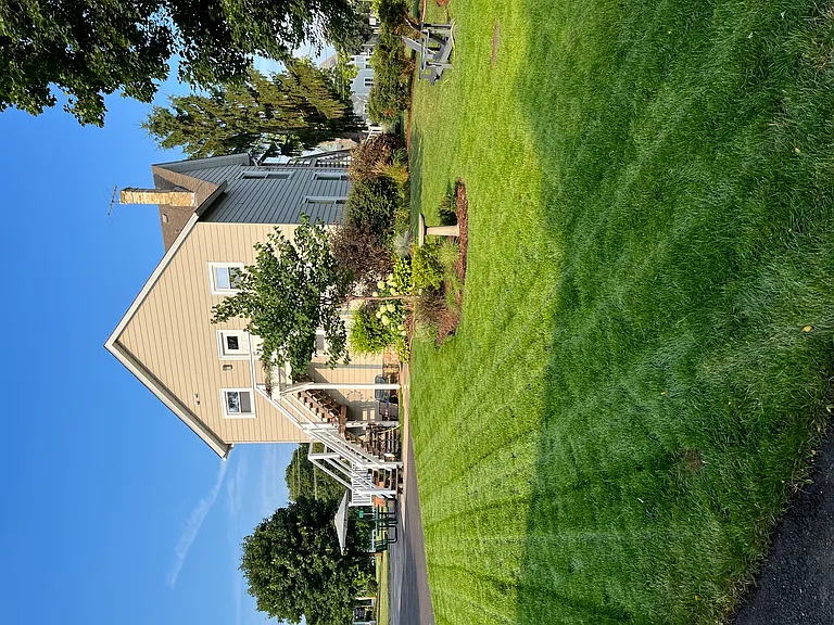 N Walkup Ave — Photo 4