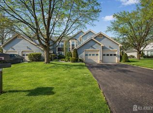 3 Spaulding Dr #A, Monroe Township, NJ 08831