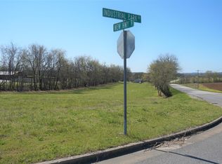 1300 Industrial Park Rd, Columbia, TN 38401