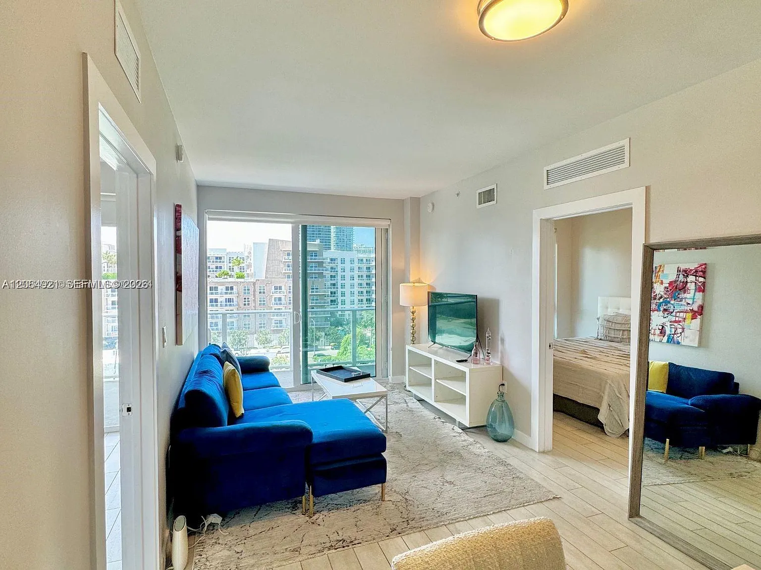 26 Edgewater Condo — Photo 4