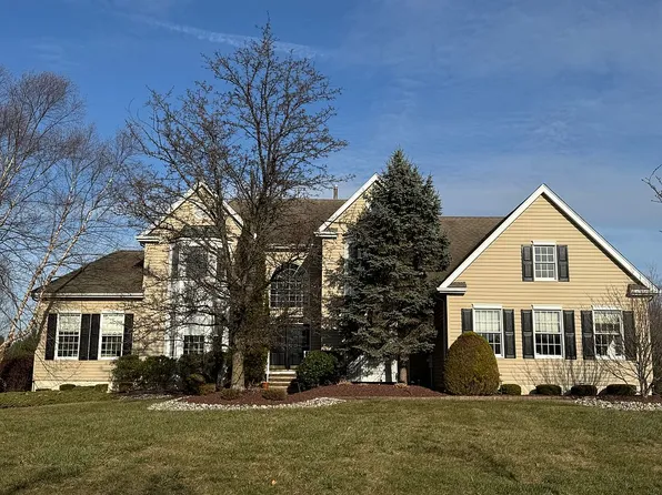 120 Aspen Dr, West Windsor, NJ 08550