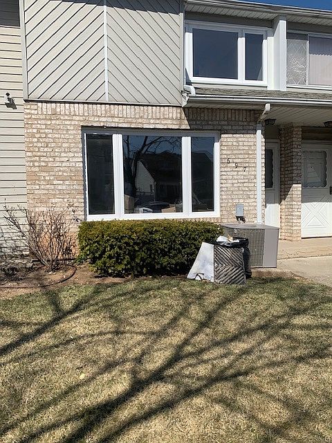 1st image of 697 Barlow Ave #1
