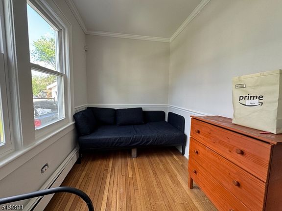 4th image of 1315 Murray Ave