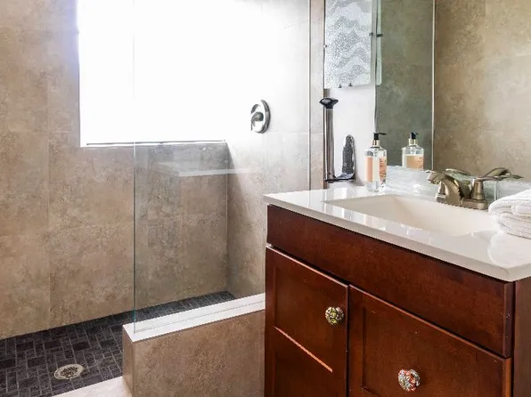 (undisclosed Address), Fort Lauderdale, FL 33332