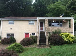 2917 Howes Run Rd, Tarentum, PA 15084