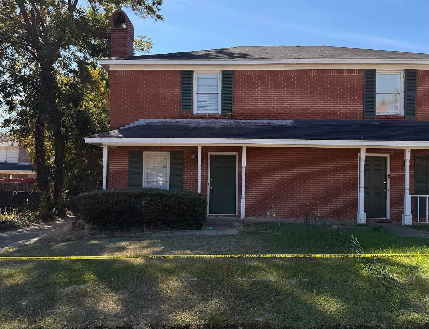2 bed, 1.5 bath, 1228 sqft, $1,700 — Photo 1