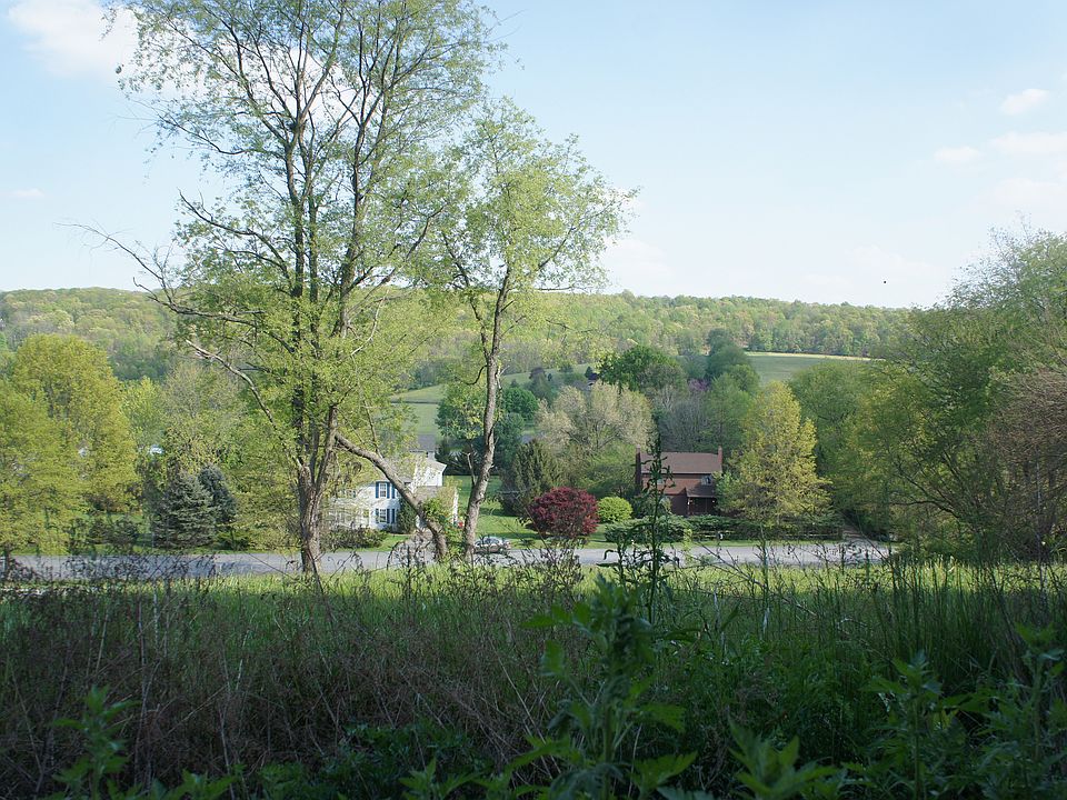 2nd image of 21 McCullough Dr