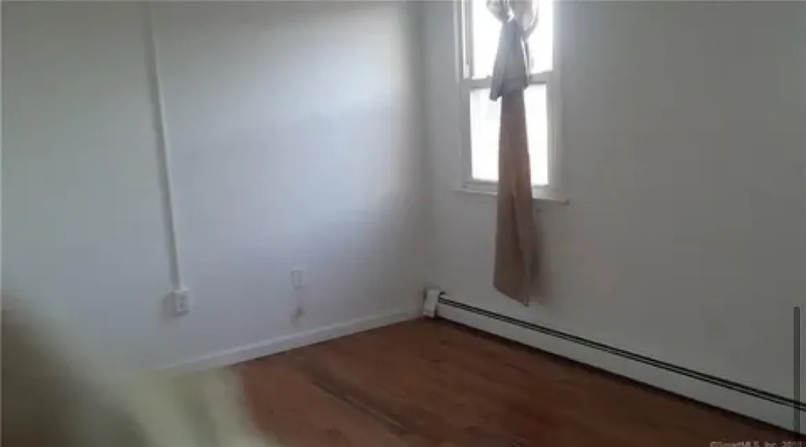 1 bed, 612 sqft, $1,900 — Photo 3