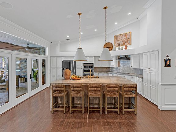2nd image of 1021 NW 93rd Terrace
