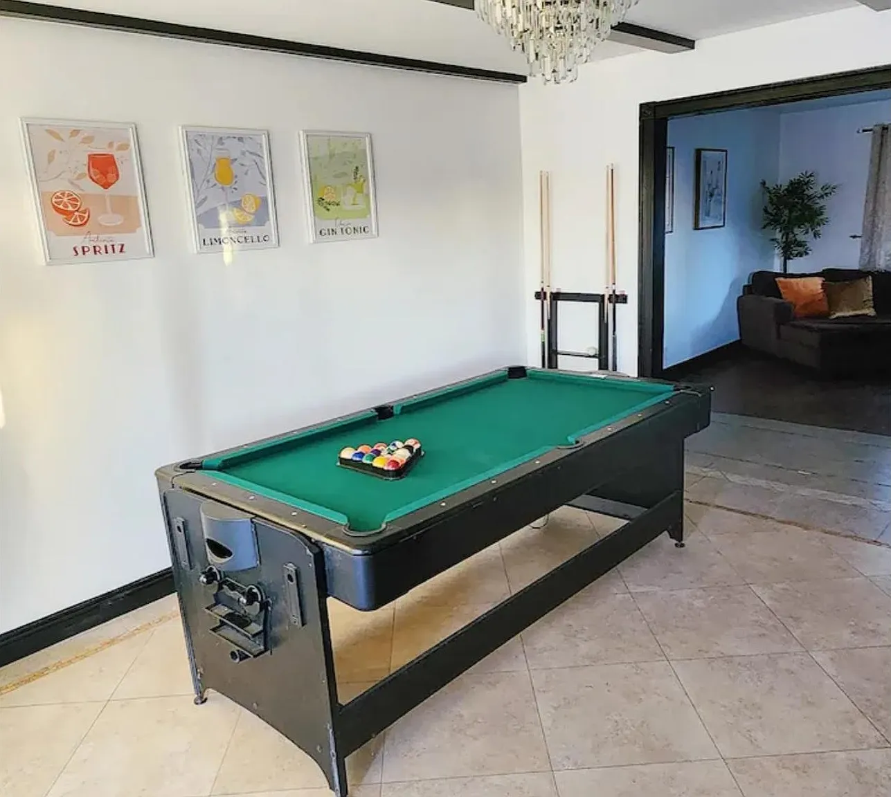 3 bed, 1697 sqft, $3,800 — Photo 3