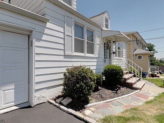 3rd image of 86 Noel Dr