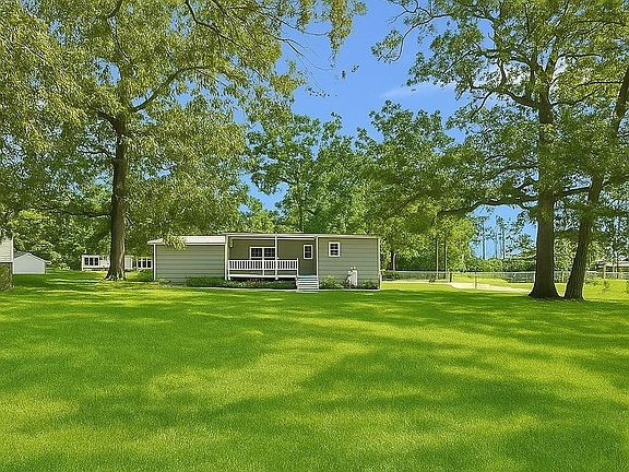 2nd image of 308 Spring Branch St