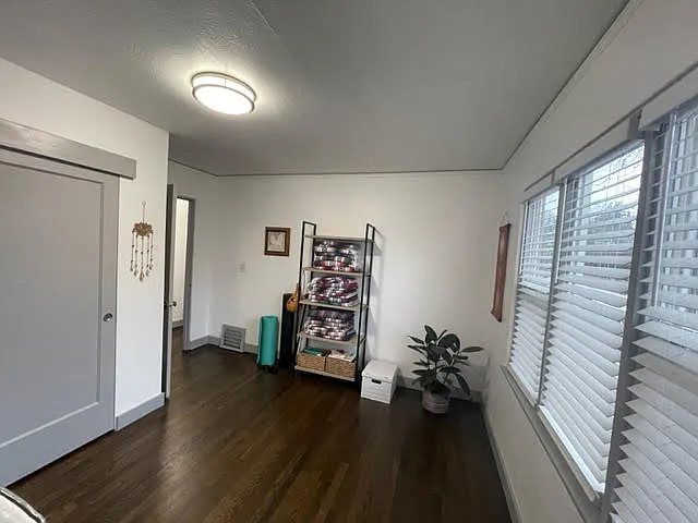 92 W 17th Ave — Photo 14