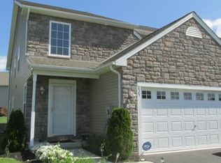 825 Fieldstone Trl, Easton, PA 18040