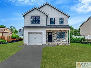 130-130 Cook Ave, Middlesex, NJ 08846