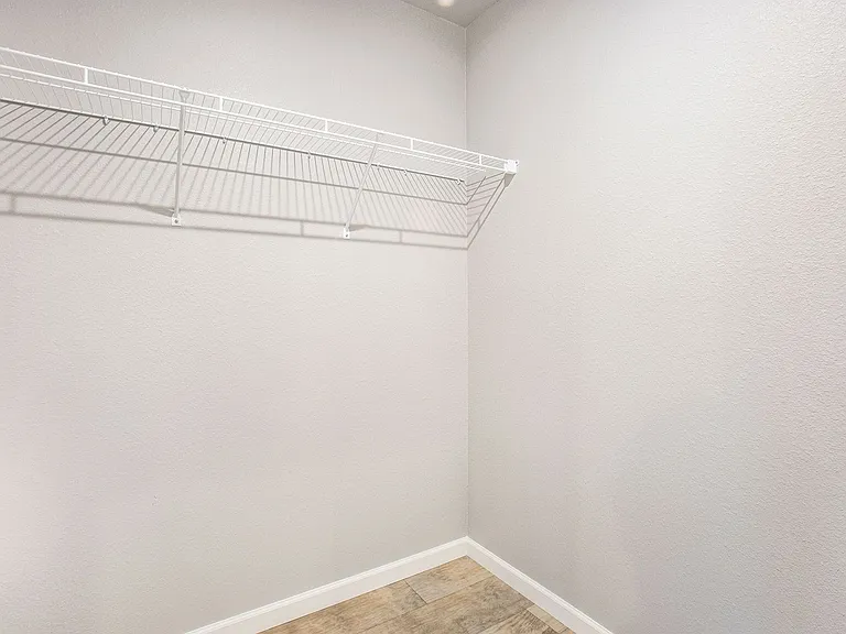 101 Mackenzie St — Photo 11