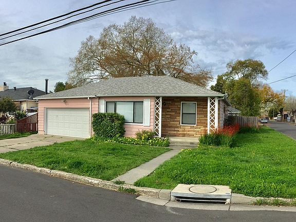 2nd image of 2493 Marin St
