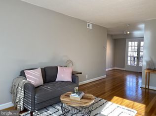 4817 31st St S APT B1, Arlington, VA 22206