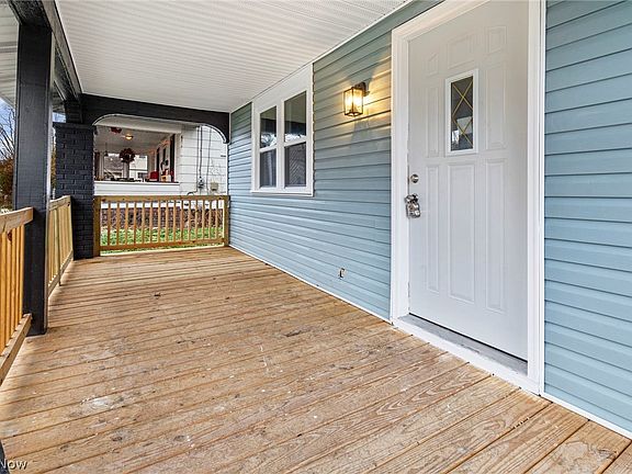 3rd image of 2711 Blair Pl SW