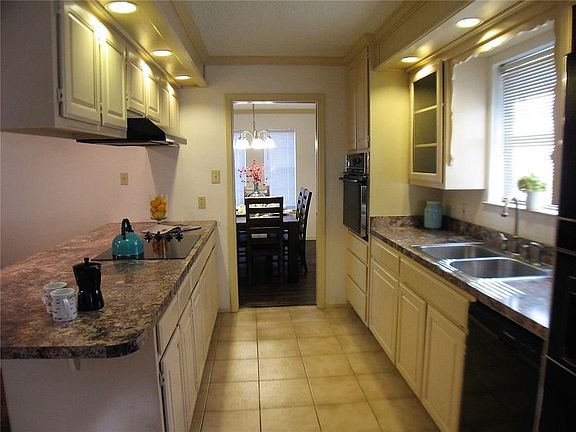 4th image of 4636 Saldana Dr