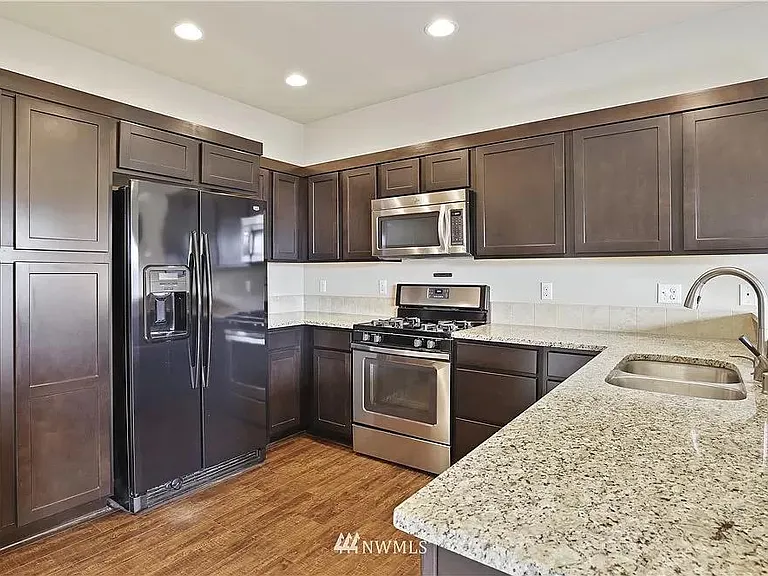 26918 223rd Ln SE — Photo 3