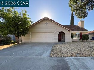 945 Arambel Dr, Patterson, CA 95363