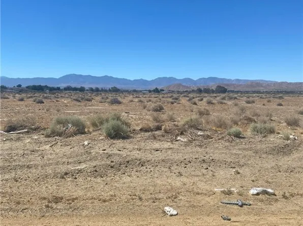 168 Ste Vic Dr Lot 7, Lancaster, CA 93535