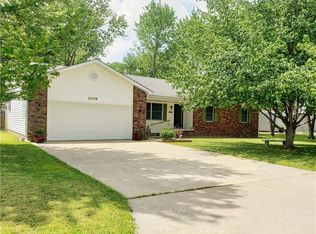 1009 Village Dr, Pittsburg, KS 66762