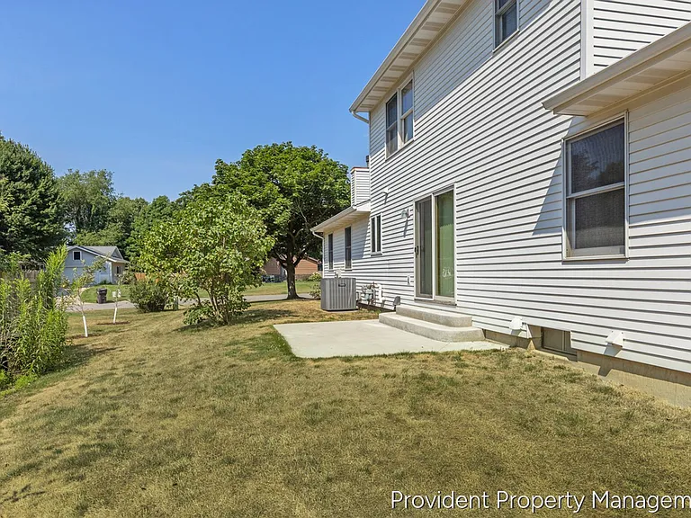 1030 73rd St SE — Photo 35