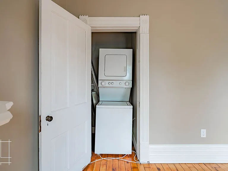 216 W. Hubbard Ave — Photo 11