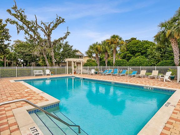 5th image of 95217 Summerwoods Cir #Id1247252p