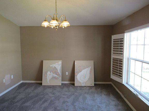 5th image of 310 White Ibis Ln