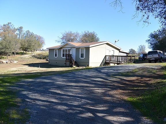 4th image of 140 Uncle Joes Ln
