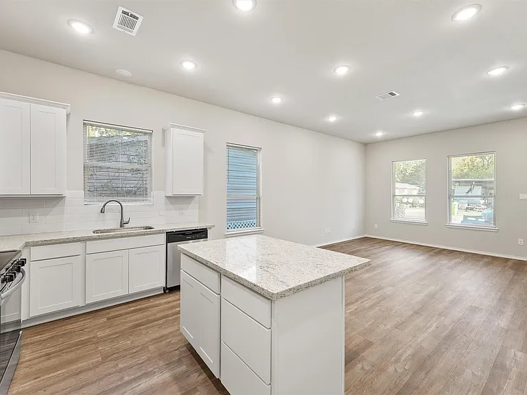 10178 Barberry St — Photo 11