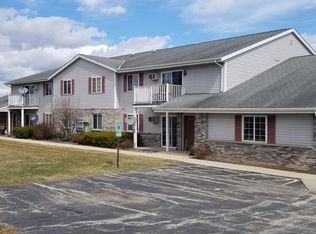 2200 Sylvan Way, West Bend, WI 53095