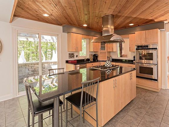 3rd image of 5086 Lansdowne Dr