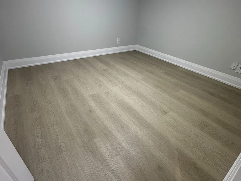 16 Almond Ave #BASEMENT — Photo 3