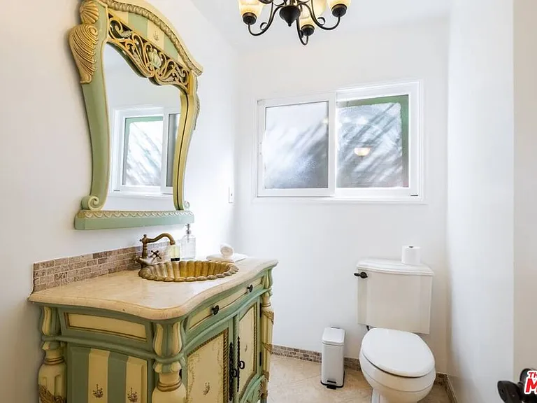 11331 Isleta St — Photo 49