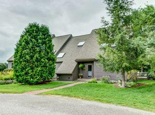 16 Checkerberry Ln #1, Jackson, NH 03846