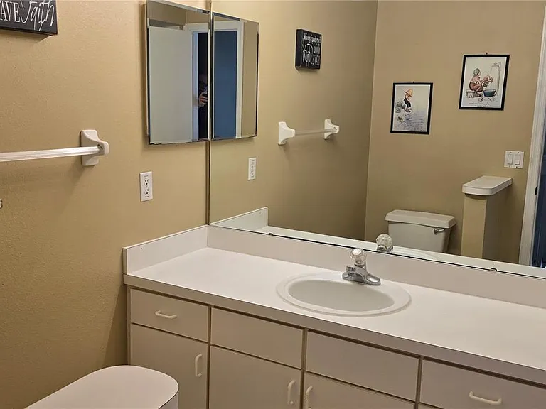 3234 Brewster Dr — Photo 7