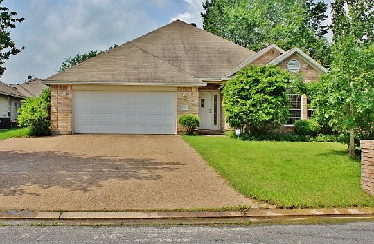 1st image of 3732 Chantal Cir
