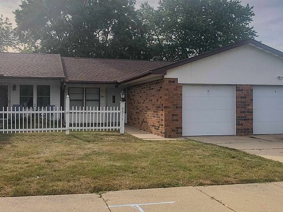 2nd image of 3311 N Molleck Dr