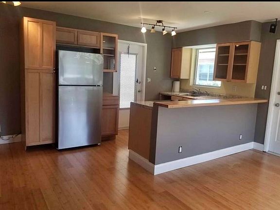 4th image of 3039 Coral Shores Dr