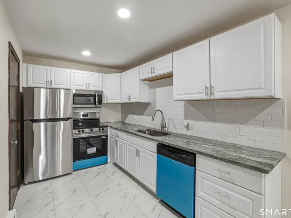 275 Broad Street APT 9, Meriden, CT 06450